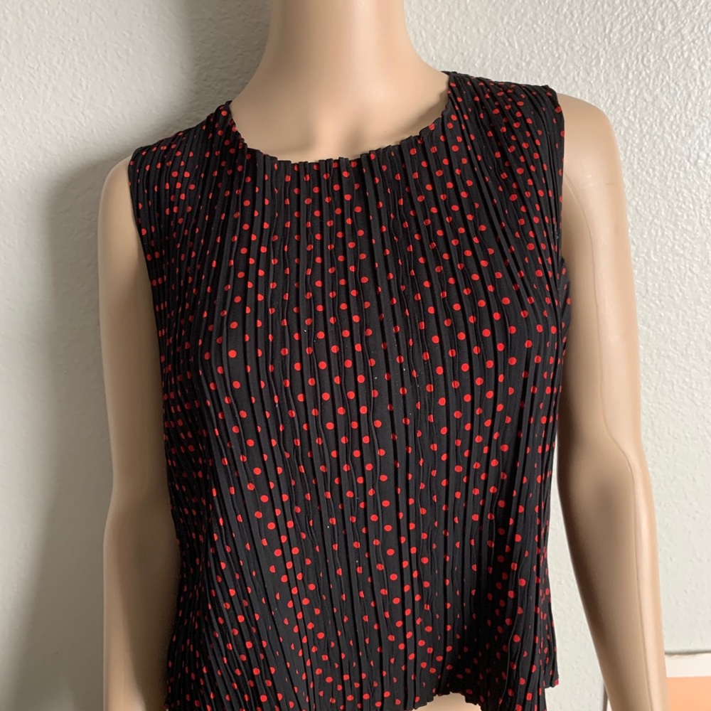 Vintage Polka Dot Pleated Sleeveless Boxy Blouse - Picture 2 of 7